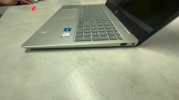Hp  I5-1335u   | HP 15-fd0255ng | Natural Silver | Core i5-1335U | 16GB RAM | 512GB SSD | Ladegerät | Zustand: Gut – Bild 2