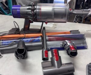 Dyson  Staubsauger  V10 | +Zubhöre | Zustand: Sehr Gut