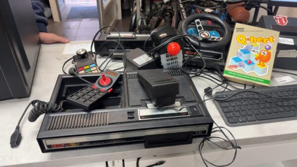 Cbs Colecon Vision 240520  | Controller +Kabel (Nicht Getestet) | Zustand: Sehr Gut