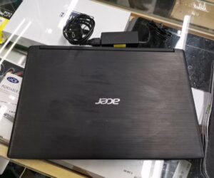 Acer aspire a315-53  i3-7020U 2.30GHz | 4.0 GB Ram 1 TB HDD Windows 10 Home  | Zustand: In Ordnung