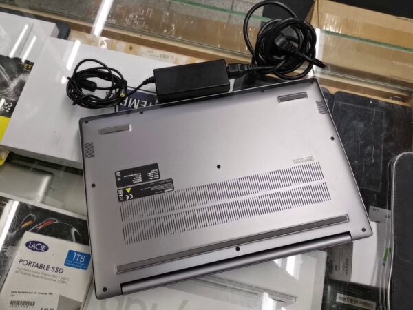Medion core i5-8265U 1.60 GHz  | 8.00 GB Ram 512 GB SSD Windows 10 Home | Zustand: Sehr Gut – Bild 4