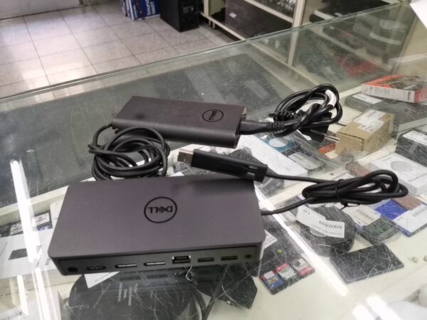 Dell D6000 Universal Dockingstation  | Mit ladegerät  | Zustand: Neu