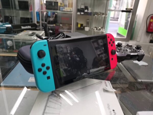 Nintendo Switch | Zustand: Gut – Bild 3