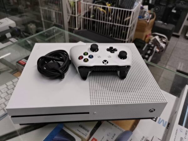 XBox One S 1TB | Zustand: Gut – Bild 3