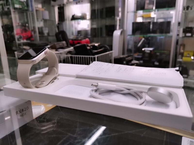 Apple Watch Series 9 (GPS + Cellular) 41mm Aluminium Polarstern mit Sportarmband S/M Polarstern | mit Originalverpackung | mit org. Rechnung vom 25.07.2024 | Zustand: Wie Neu – Bild 4