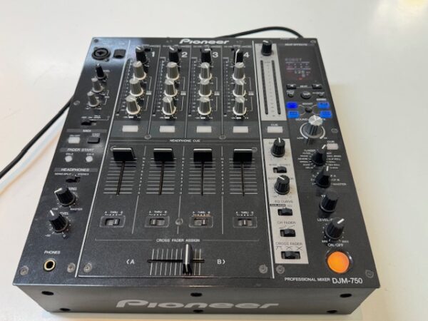Pioneer DJM 750 4-Kanal DJ Club Mixer | Mit Stromkabel | Zustand: Gut – Bild 2