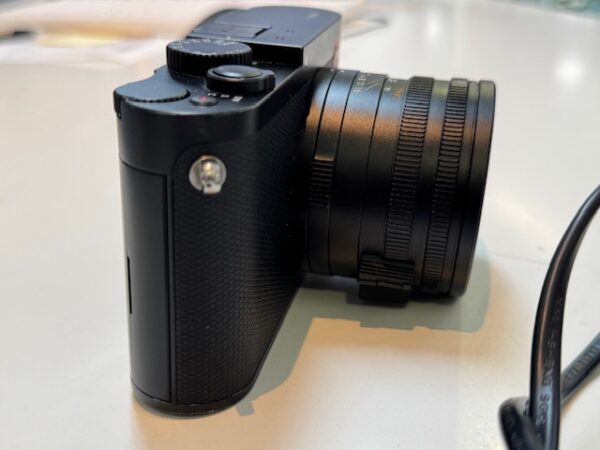 Leica Q Typ 116 Digitalkamera  | Mit Ladegerät | Zustand: Gut – Bild 5