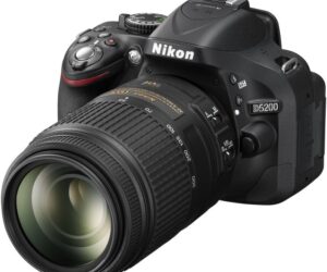 Nikon D5200 inkl. AF-S Nikkor 18-55mm | Objektiv MIT Ladegerät
 | Zustand: Sehr Gut