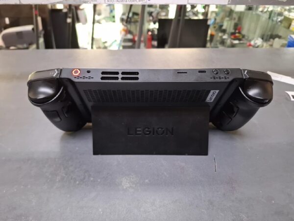 Lenovo Legion Go portable Game Console 8,8 Zoll  | AMD Ryzen Z1 Extreme | 16Gb | 512Gb SSD | Touchscreen | mit Ladegerät | Display hat eine Kratzer | Zustand: Gut | Farbe: schwarz – Bild 3