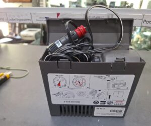 Audi Auto Pumpe 8d0 012 615 C | Original Kompressor Luftkompressor Reifen Pannenset | Zustand: Gut