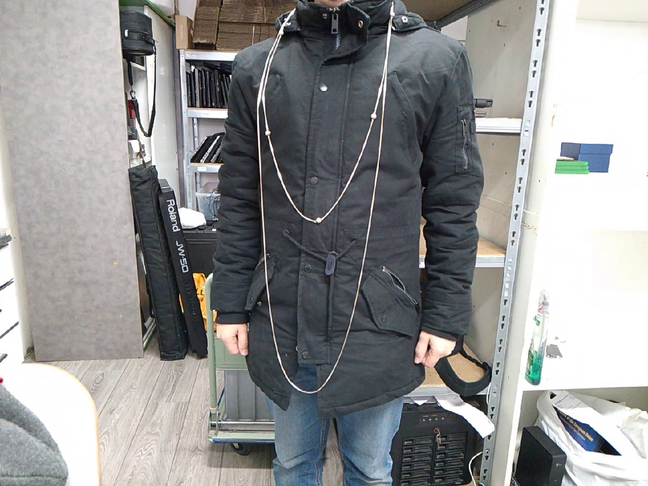 Katte Mit Kugel Silber 65g | erste Runde mit Kugel-130cm
zweite Runde- 200cm | Zustand: Sehr Gut