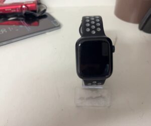apple watch series 9 45mm midnight Aluminium Case GPS  | Display zerkratzt! | Zustand: Gut