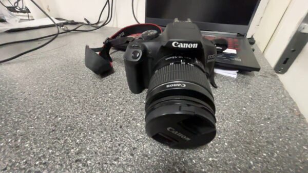 Canon Eos 2000d | Mit Obijektiv  EFS  18-55mm  | Zerkratzt  | Zustand: Gut – Bild 3