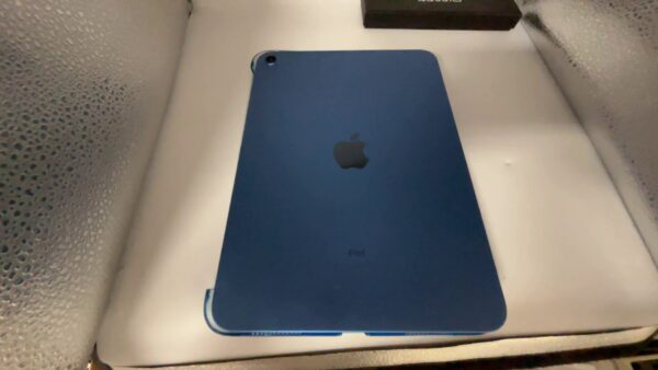 Apple Ipad 10.gen WIFI  64GB  | mit hülle  | Zustand: Sehr Gut – Bild 3