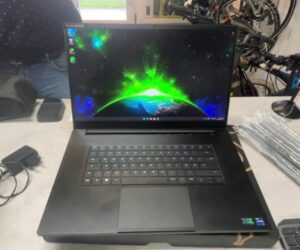 Razer Blade 16 (2024) 16 Zoll   Model:RZ09  | 12the Gen Intel Core i9-12900H |  32GB RAM |  ITB SSD |  RTX 3080TI 16GB |  Windows 11. mit Originalverpackung+Ladegerät | Zustand: Sehr Gut