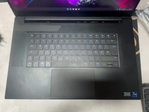 Razer Blade 16 (2024) 16 Zoll   Model:RZ09  | 12the Gen Intel Core i9-12900H |  32GB RAM |  ITB SSD |  RTX 3080TI 16GB |  Windows 11. mit Originalverpackung+Ladegerät | Zustand: Sehr Gut – Bild 2