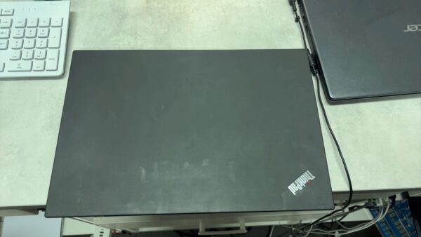 Lenovo Thinkpad T15 | i5-10210U |  8Gb RAM |  256Gb |  Windows 11 |  mit Ladegerät | Zustand: Sehr Gut