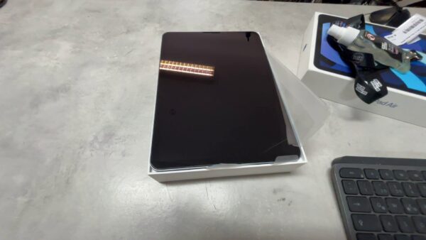 Apple iPad Air 4, Sky Blue, 64GB  | mit Originalverpackung | Zustand: Sehr Gut – Bild 2