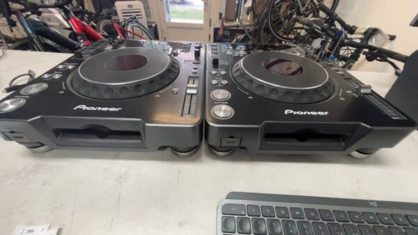 Pioneer Cdj-1000mk3 | 2XPioneer CDJ-1000MK3. Ladegerät. | Zustand: Sehr Gut – Bild 2