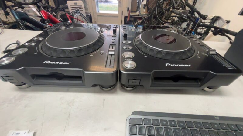 Pioneer Cdj-1000mk3 | 2XPioneer CDJ-1000MK3. Ladegerät. | Zustand: Sehr Gut – Bild 2