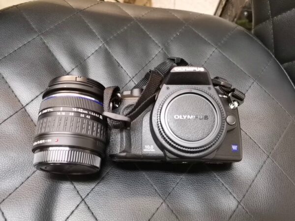Olympus E-450  | Schawrze Tasche Mit Ladegerät  | Zustand: Sehr Gut – Bild 4