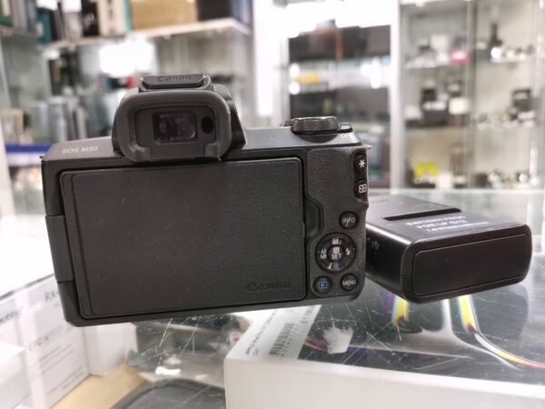 Canon EOS M50 schwarz Body mit Obiektiv | Canon EF 50mm 1.8 STM  |  Ladegerät  | Zustand: Sehr Gut – Bild 5