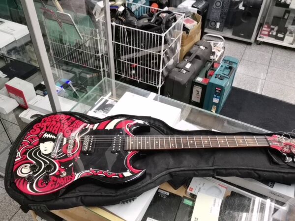 Emily The Strange Epiphone Gitarr | Schwarze Tasche | Zustand: Gut – Bild 4