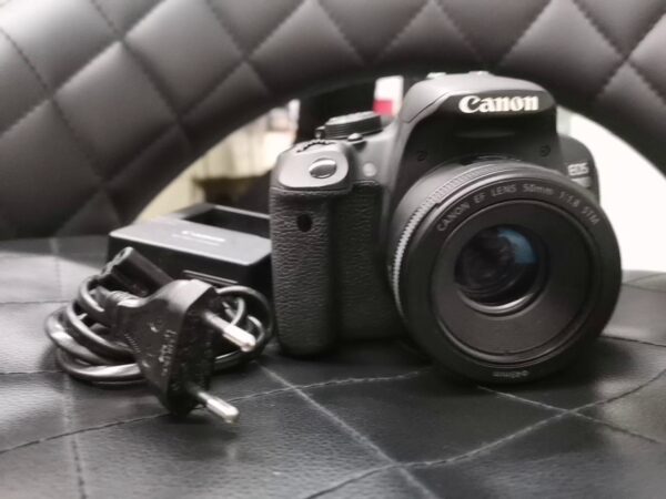 Canon Eos 700d  Objektiv EF 50mm f1.8 STM | Mit Tasche 2x Akku Ladegerät  | Zustand: Sehr Gut – Bild 4