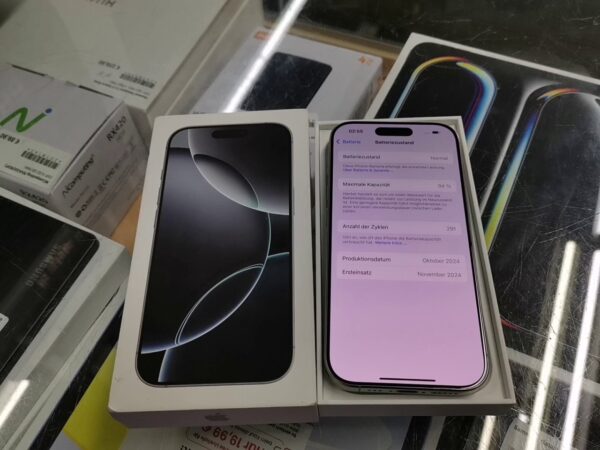 iPhone 16 Pro 128GB | mit Originalverpackung Akku 94 % Garantie
Gültig bis: 7 November 2025 | SimLock: Frei | Zustand: Sehr Gut | Farbe: weiss – Bild 5