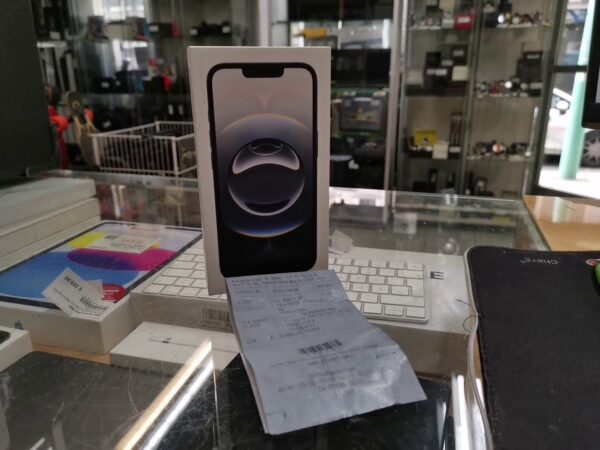 Apple Iphone 16e 128GB Schwarz | mit Originalverpackung Offen Für Alle Netze  | SimLock: Frei | Zustand: Neu | Farbe: schwarz – Bild 4
