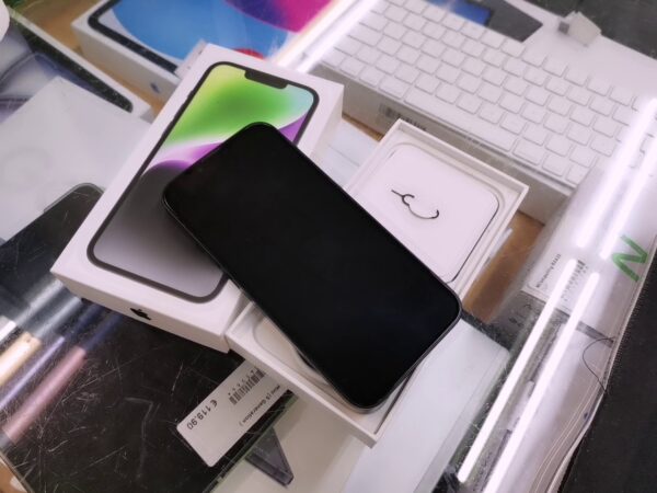 iPhone 14 128GB | mit Originalverpackung Akku 84 % | SimLock: Frei | Zustand: Sehr Gut | Farbe: schwarz – Bild 6