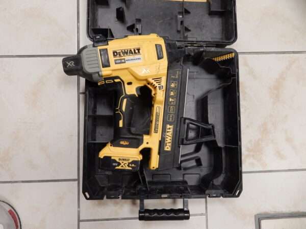 DEWALT  DCN890P2  Nagler | Koffer |  Akku 18V |  5A – Bild 3