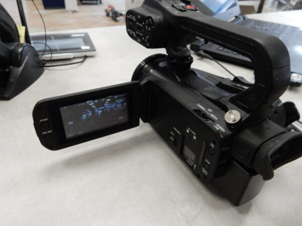 Canon Xa40 Kamera | mit Akku + Ladegerät  | Zustand: Sehr Gut – Bild 2