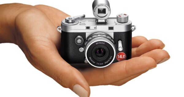 Minox mit Minoctar 7.4mm Digitalkamera  | Zustand: Sehr Gut