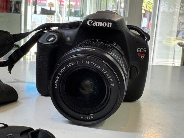 Canon Eos Rebel T5 Kamera mit Kit 18-55mm is III | Mit Ladegerät  |  2 Akku  |  Canon Tasche    | Zustand: Gut – Bild 2