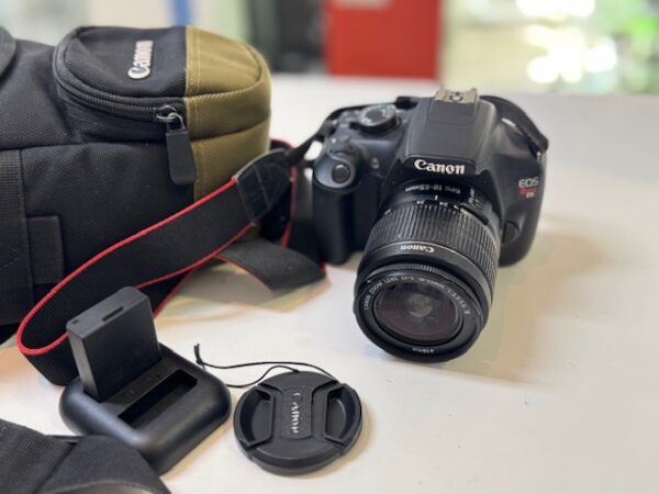 Canon Eos Rebel T5 Kamera mit Kit 18-55mm is III | Mit Ladegerät  |  2 Akku  |  Canon Tasche    | Zustand: Gut – Bild 3