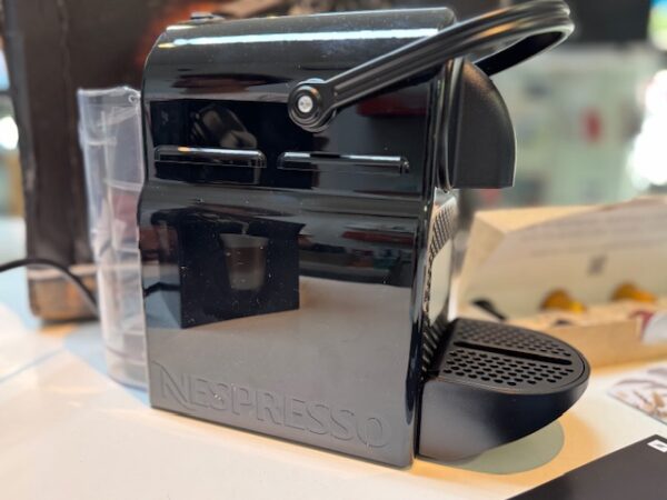 Delonghi En 80.bae Inissia & Milk Schwarz | Verpackung ist beschädigt  | Zustand: Neu – Bild 3
