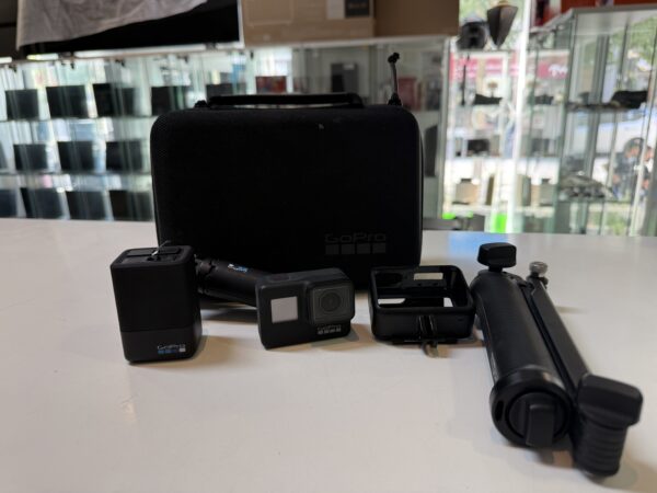 Gopro Hero 7 Black +viel Zubehör | Mit Tache – Bild 2