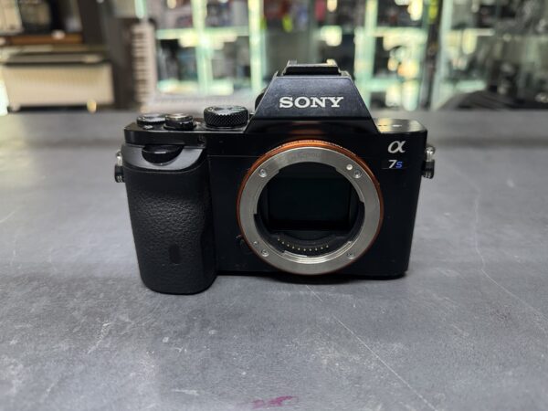 Sony Alpha 7s | display sehr kratz ohne Ladegerät mit akku | Zustand: Gut – Bild 4
