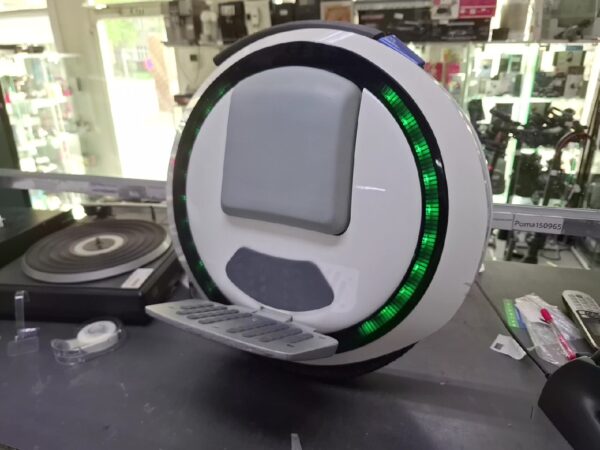 Ninebot One E | mit Ladegerat | Rad ohne Luft. nur 34 km geläuft