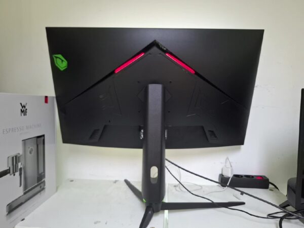 Aryond a32 V1.3 31,5 Zoll Curvet 165gh Monitor | mit Ladegerät | Zustand: Sehr Gut – Bild 3