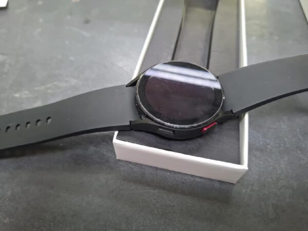 Samsung Galaxy Watch 4 R860 40mm  | mit Originalverpackung | Kratzer | Zustand: Gut – Bild 3