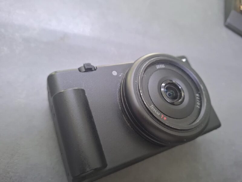 Sony ZV-1F Vlog-Kamera | Gebrauchsspuren vorhanden | Zustand: Gut – Bild 2