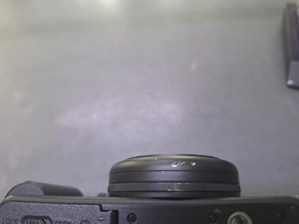 Sony ZV-1F Vlog-Kamera | Gebrauchsspuren vorhanden | Zustand: Gut – Bild 3