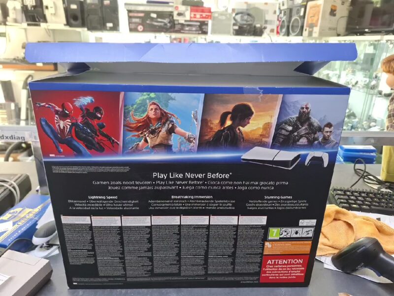 Sony PS5 Slim 1TB Digital Edition | Verpakung aufgemacht | Zustand: Neu | Farbe: schwarz – Bild 4