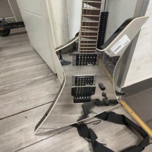 Jackson Shattered Mirror | Zustand: Sehr Gut