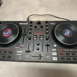 Numark Mixtrack Platinum Fx | Zustand: Gut