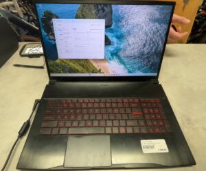 Msi Ms-17f6 Laptop  | I5-10300H | 16GB RAM | 512GB SSD 
Nvidia Geforce GTX 1650  | Zustand: Gut
