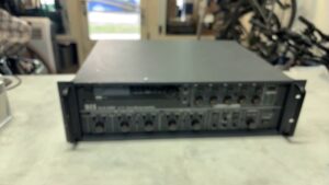 Vla-240c  Zone Mixing Amplifier   | Zustand: Gut