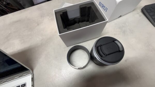 Sirui 75mm F1.2  Für fujifilm Kamera  | mit Originalverpackung | Zustand: Wie Neu – Bild 2